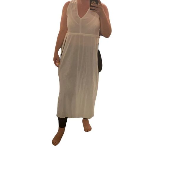 ✨HP✨Zara V Neck Tank Sheer Cover Up✨ - Picture 7 of 7